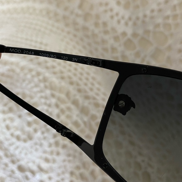 VERSACE SUNGLASSES - Picture 4 of 6